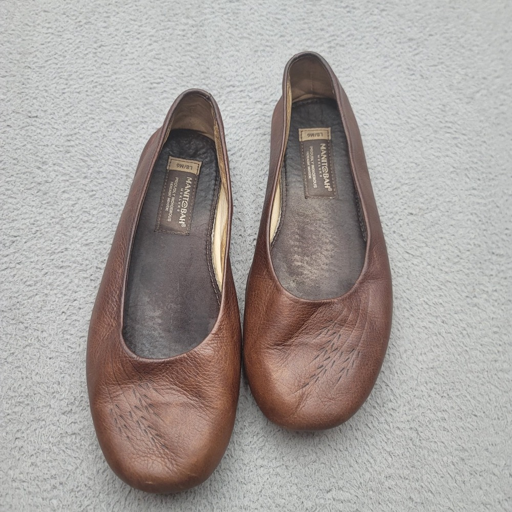 Manitobah Flats Womens 8 Brown Genuine Leather Mukluks Round Toe Ballet Flats